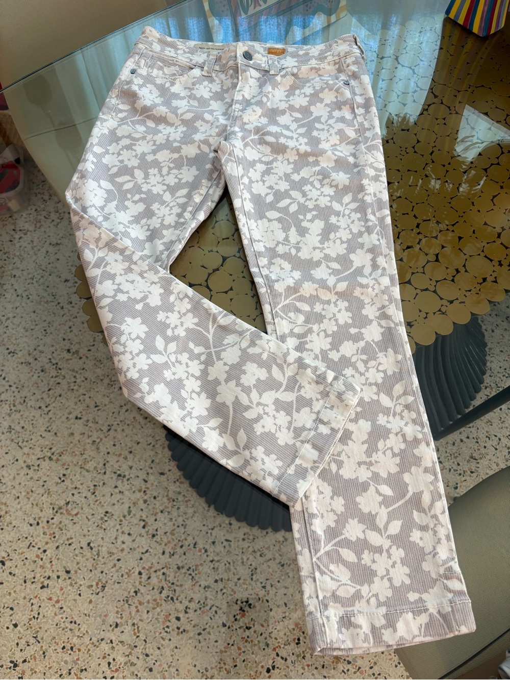 Anthropologie PILCRO Grey & White Print Jeans! Excellent condition!